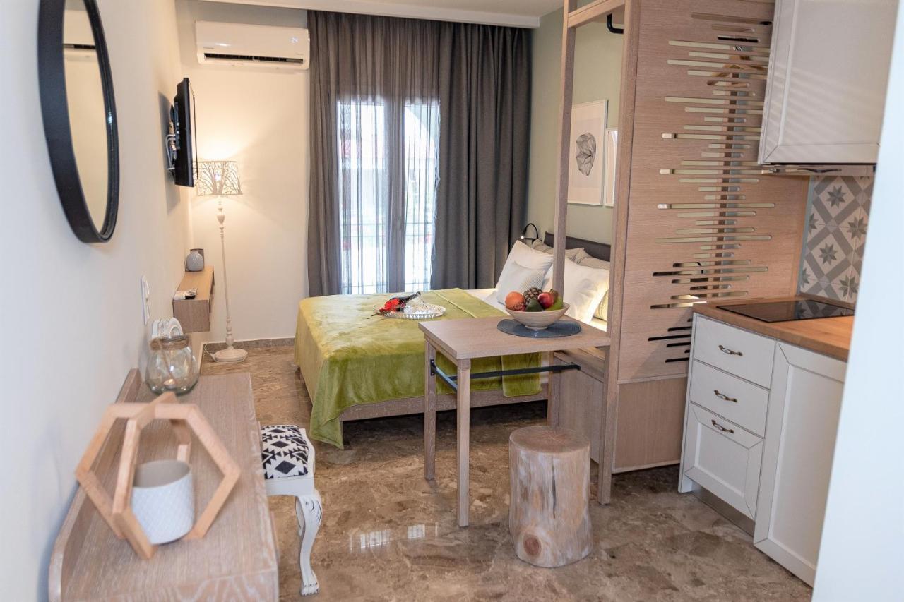 Mageiras Boutique Hotel Áfitos Extérieur photo