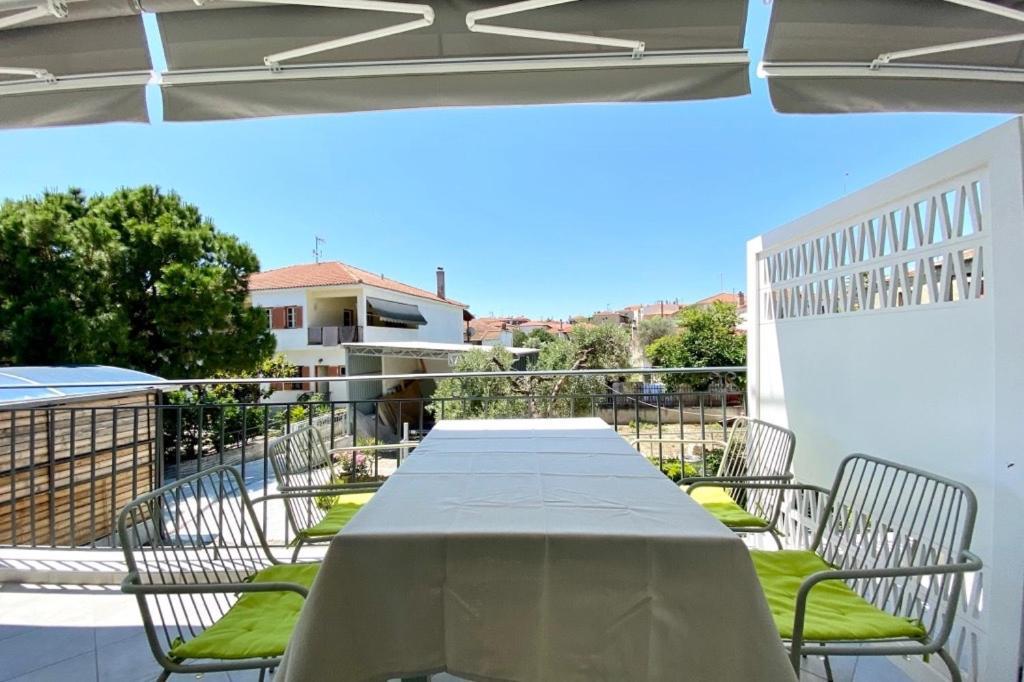 Mageiras Boutique Hotel Áfitos Extérieur photo
